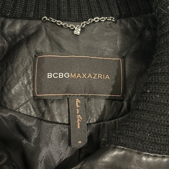 EUC BCBG Viggo Black Leather and Knit Vest size medium - Picture 9 of 15